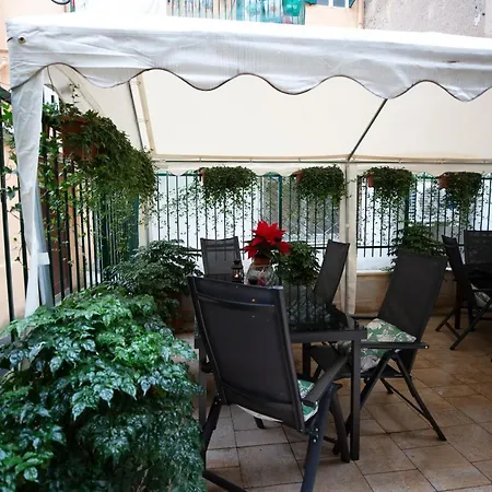 Flatinrome Trastevere Deluxe - Patio