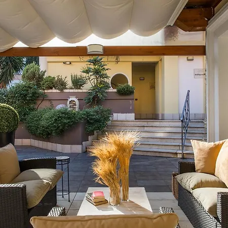 Patrizia Romana Palace 3*