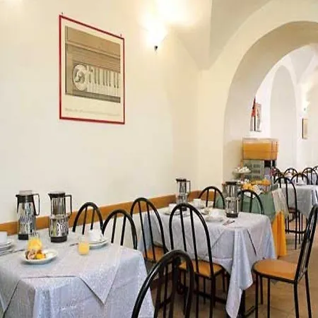 Hotell Numa Linea Rom