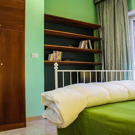 4 Season Bed & Breakfast Rome