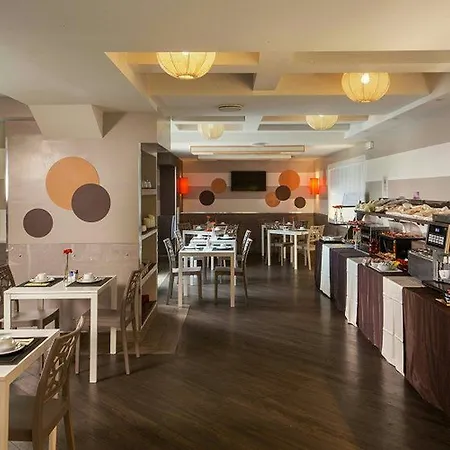 Hotel Domidea 4*