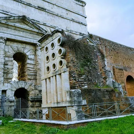 Porta Maggiore Gh Locazione Turistica Pensión 3*