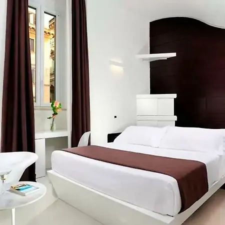 Navona Hotel 2*