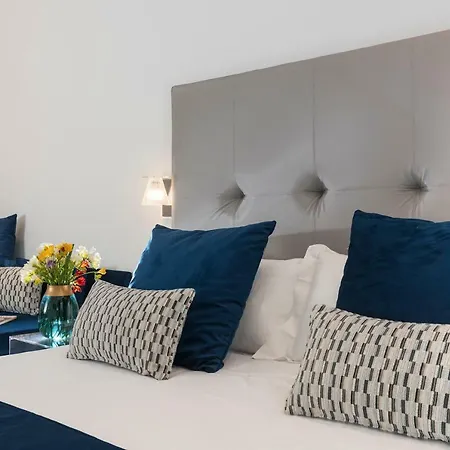 Residenza Zanardelli Bed & Breakfast 2*