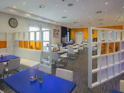 Gp מלון 4*