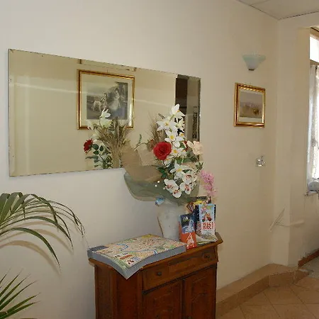 Capri Hotel