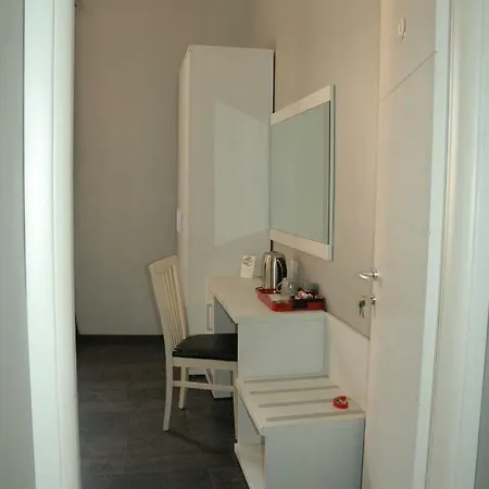 Morfeo Πανσιόν