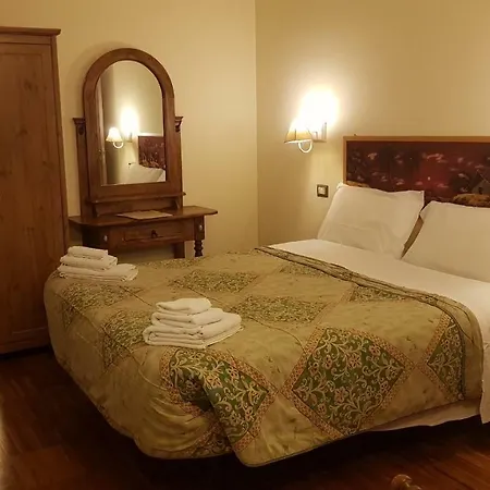 Aurelia Garden Gold Bed & Breakfast 2*