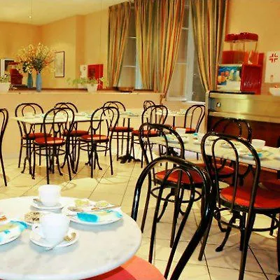 Hotel Clarin