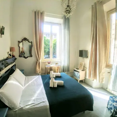 Bed and Breakfast Next Stop *