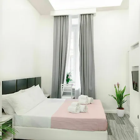 Affittacamere Cenci Bb Via Del Corso 3*