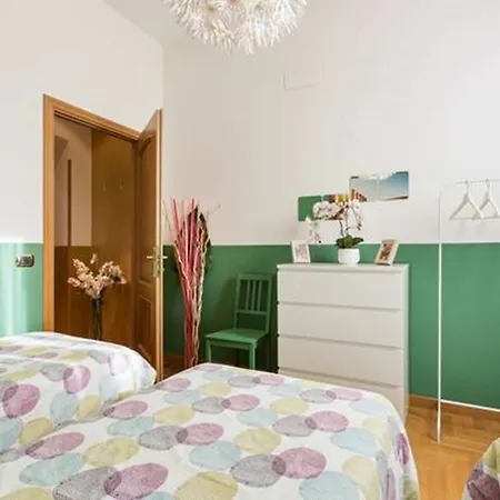 Colosseo Apartment *