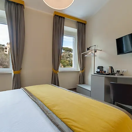 Foro Luxury 3* Řím