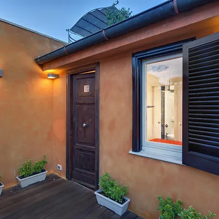 Shali Luxury Spagna Rome