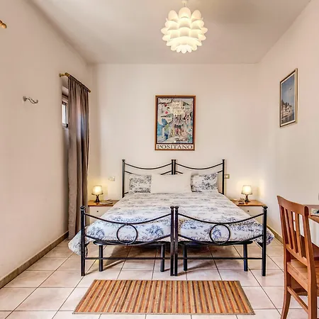 San Lorenzo Notte Bed & Breakfast Rome