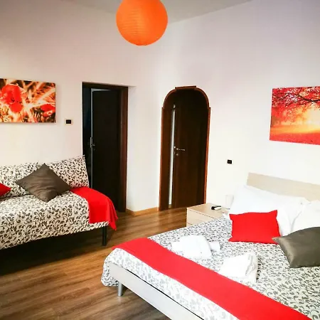 Bed & Breakfast Falco House *