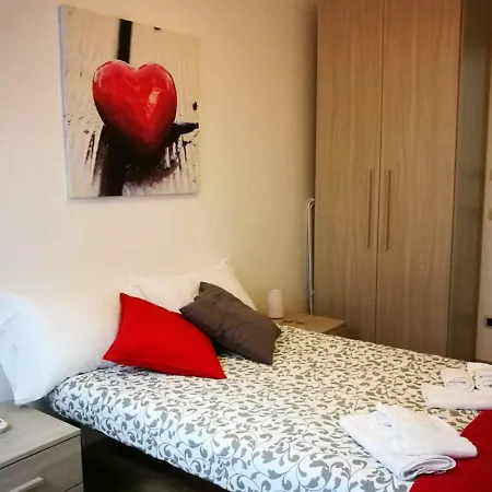 Falco House Bed & Breakfast