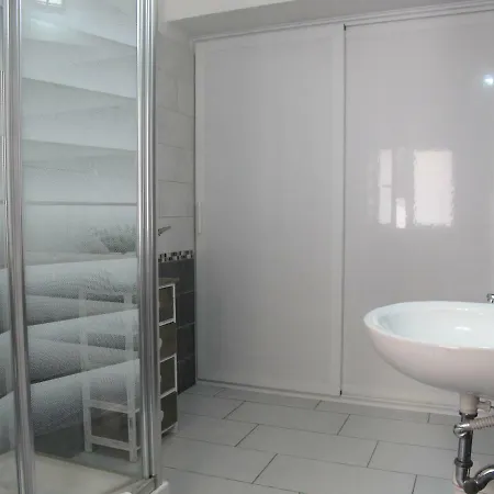 Falco House Bed & Breakfast Rome