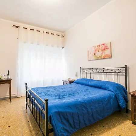 Marconi Guest house *