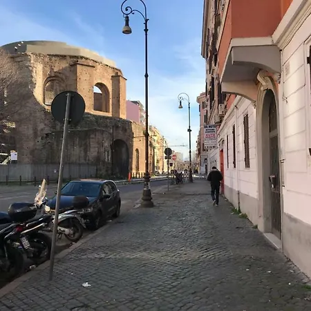 Bed & Breakfast Dormire A Roma *