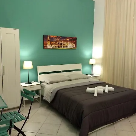 Amoraroma, Economy With Shared Bathrooms בית הארחה