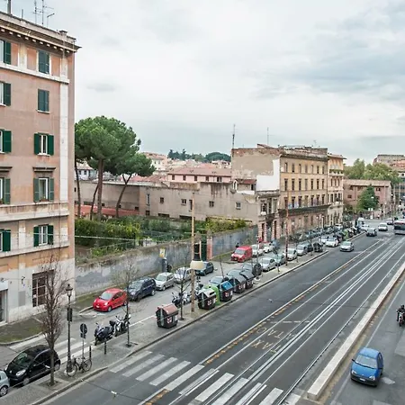 Affittacamere Black Colosseo Roma