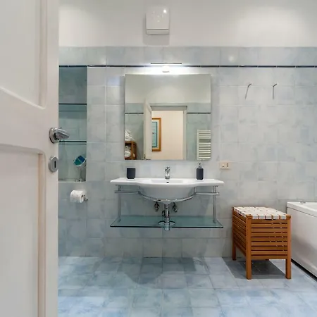In - Bramante Luxury Apartment Rome