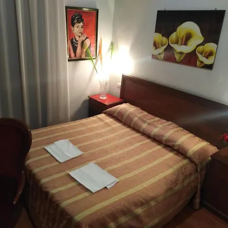 Gloria Apartment