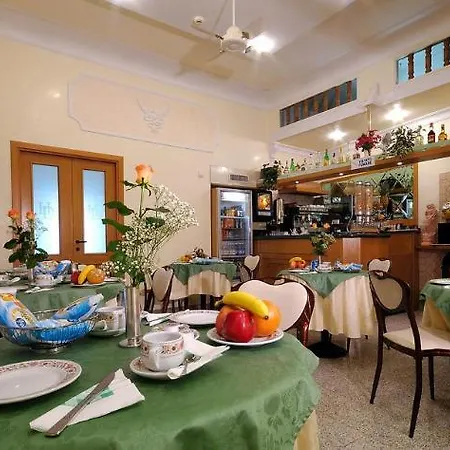 Hotel Dorica 3*