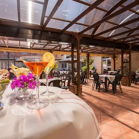 Casa Tra Noi 3* Roma