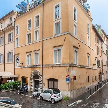 In - Bramante Luxury Apartment Rome