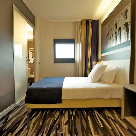 Mercure Centro Colosseo Hotel 4*