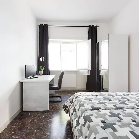 New Cozy St.peter/ Vatican Area Apartment
