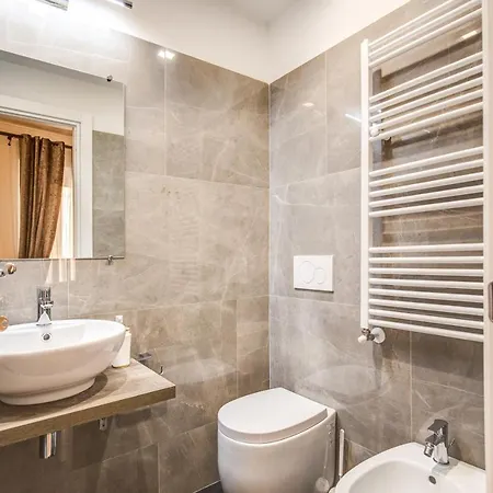 בית הארחה River Luxury רומא
