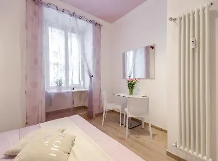 Life In Bed & Breakfast Rome