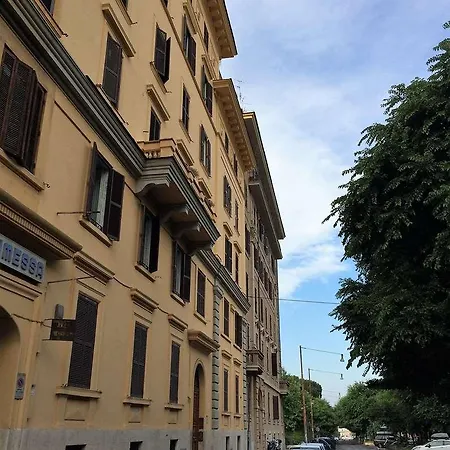 Bed & Breakfast Chroma Italy - Chroma Tessera 2*