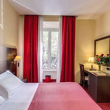 Hotel Versailles