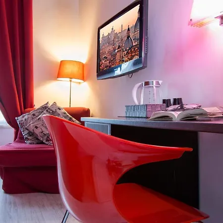 Bed & Breakfast Chroma Italy - Chroma Tessera 2*