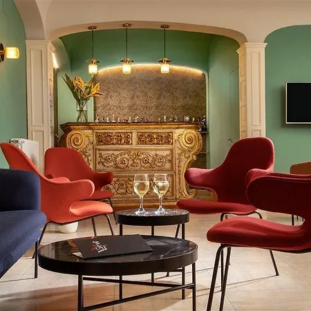 Colosseum Hotel 3*