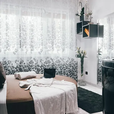 Hotel Gregorio Vii Luxury San Damaso 2*