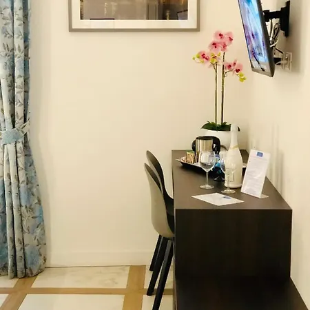 Pensión Kambal Luxury
