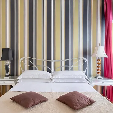 Persia Collection Trevi Guest house Rome