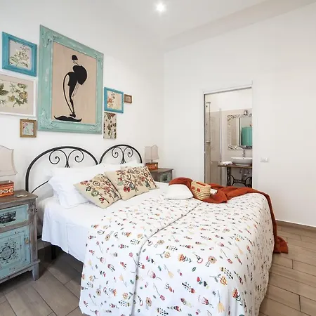 Maison Coquette Guest house 2*