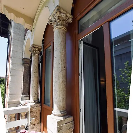 Farnese Design 2*