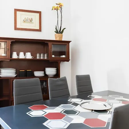 Vatican City Suites By Hili Apartment