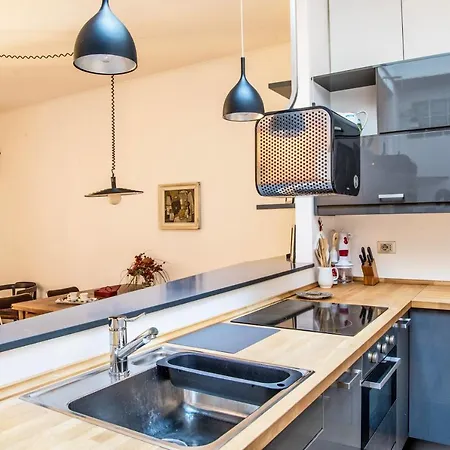 Apartment House & The City - Apartments In Rome *