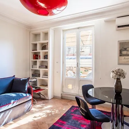 Frattina Apartment