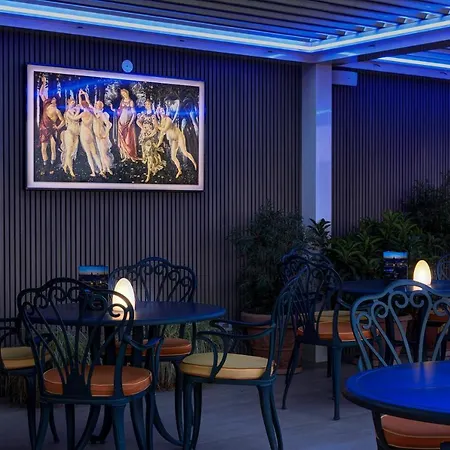 Hotel Marcella Royal - Rooftop Garden