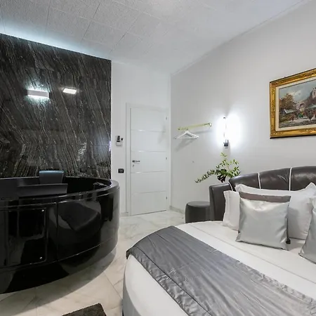 Hotel Gregorio Vii Luxury San Damaso 2*