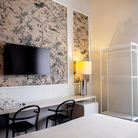 מלון Boutique Palace 3*